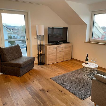 Wohnung Mit Ausblick Im Allgaeu Mit 2 Schlafzimmern มาร์คโทเบอร์ดอร์ฟ ภายนอก รูปภาพ