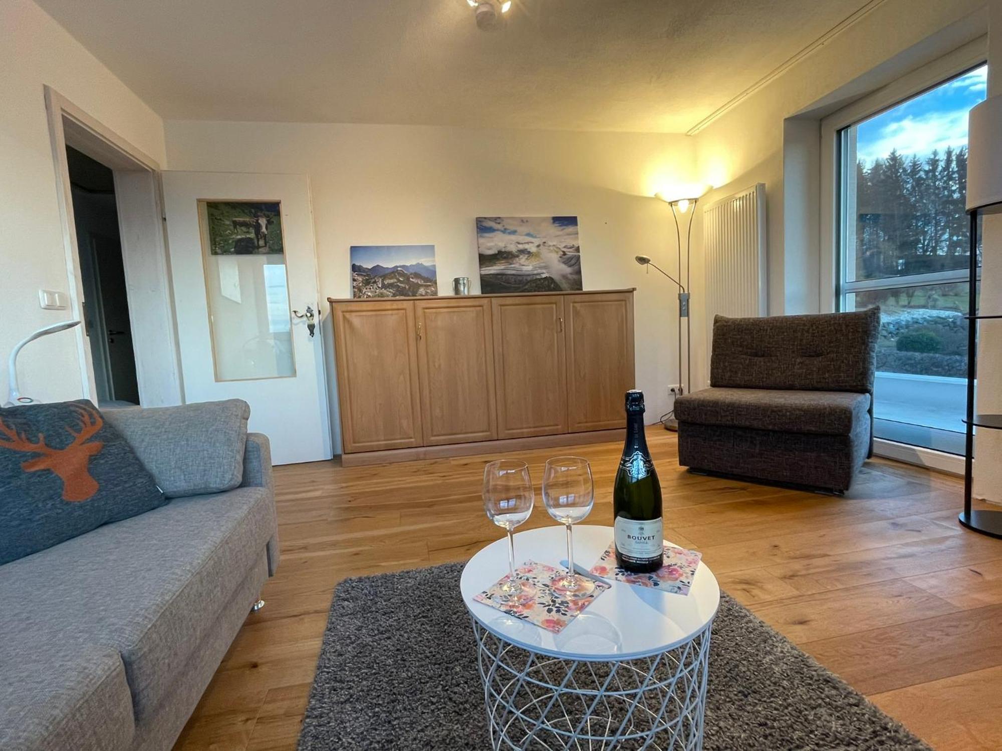 Wohnung Mit Ausblick Im Allgaeu Mit 2 Schlafzimmern มาร์คโทเบอร์ดอร์ฟ ภายนอก รูปภาพ