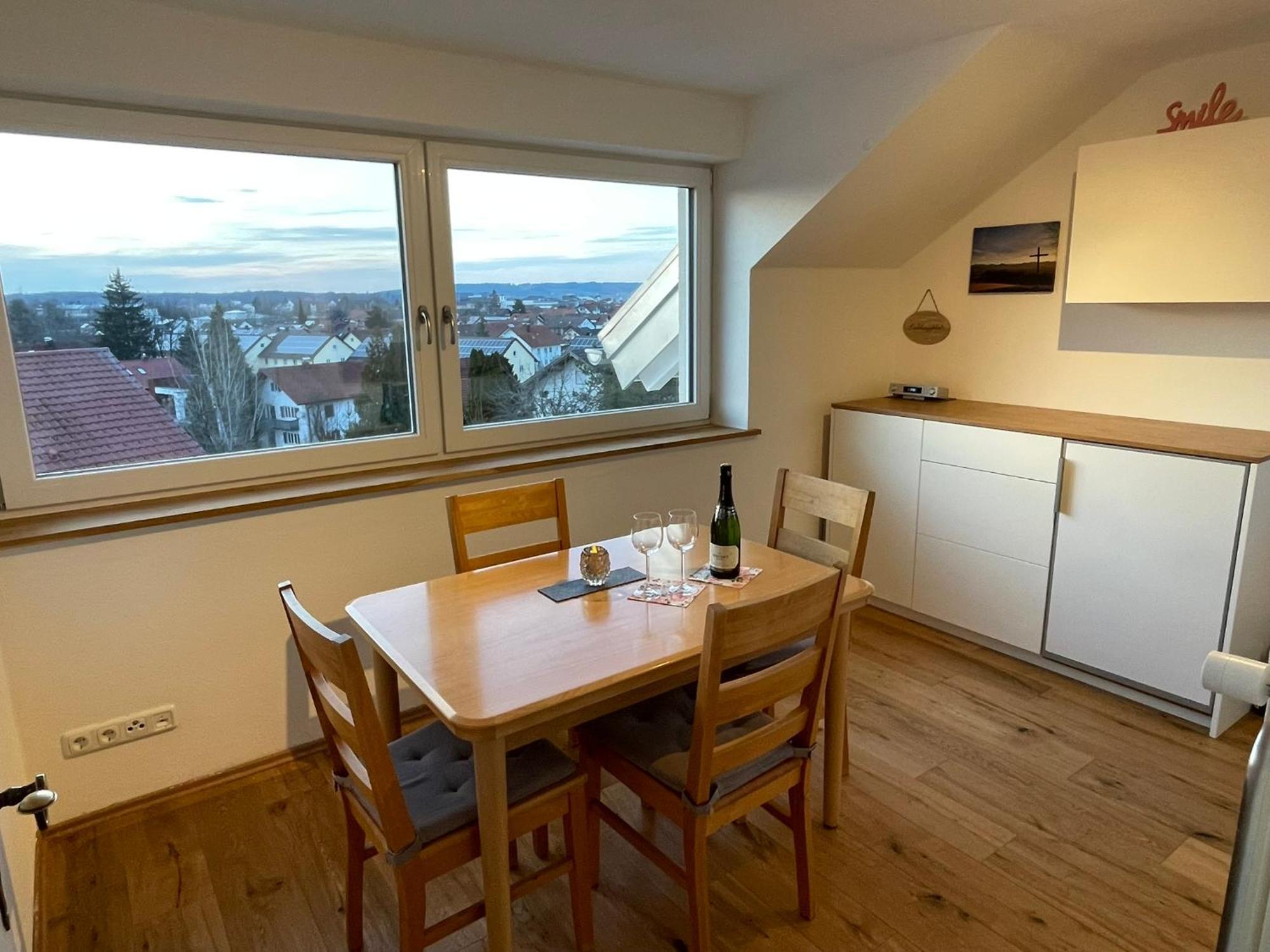 Wohnung Mit Ausblick Im Allgaeu Mit 2 Schlafzimmern มาร์คโทเบอร์ดอร์ฟ ภายนอก รูปภาพ